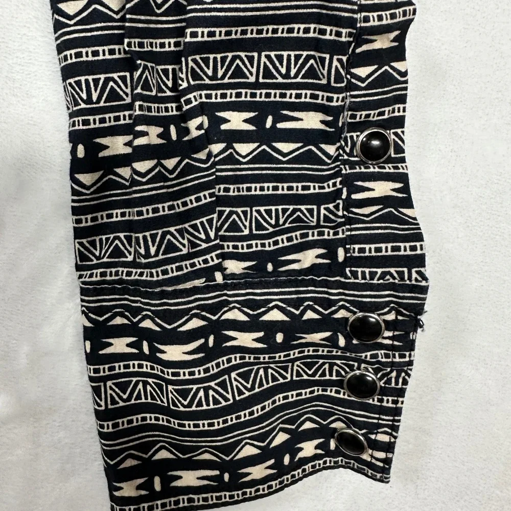 ROPER‎ Pearl Snap Aztec Tribal Print Men's Medium Long Sleeve Button Down Shirt